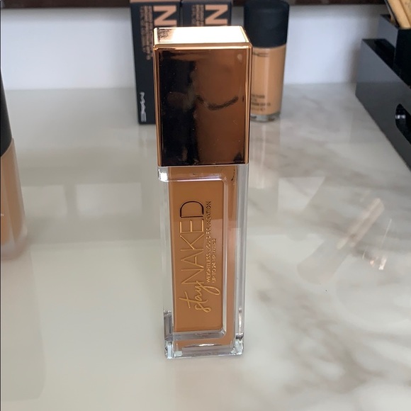 Urban Decay Stay naked weightless foundation 60WY - Picture 3 of 3